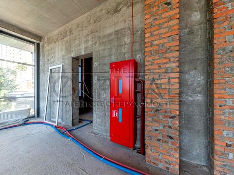 коммерческая по адресу Андрея Верхогляда ул. (Михайла Драгомирова), 1