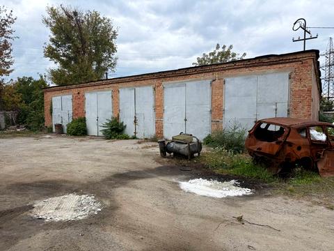 комерційна за адресою Волинська вул., 1