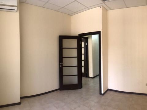 комерційна за адресою Валерія Лобановського просп. (Червонозоряний), 6-В