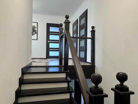 будинок за адресою Центральна, 6