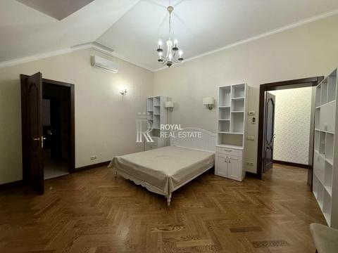 будинок за адресою с. Лісники, квіткова