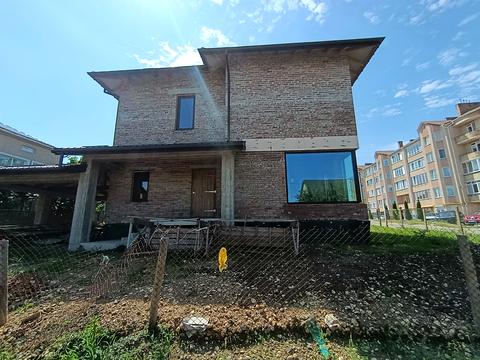 будинок за адресою Миколи Хвильового вул.