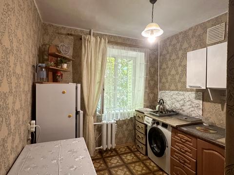квартира за адресою Космонавтів вул., 18