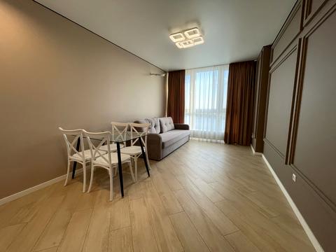 квартира за адресою Дніпровська набережна вул., 17-К