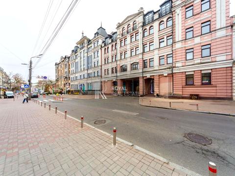 комерційна за адресою Спаська вул., 5