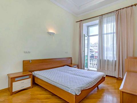 квартира за адресою Михайлівська вул., 19