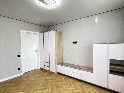 квартира по адресу Академика Глушкова просп., 29