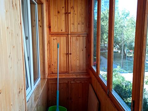 квартира за адресою Ореста Левицького вул. (Академіка Курчатова), 25/37