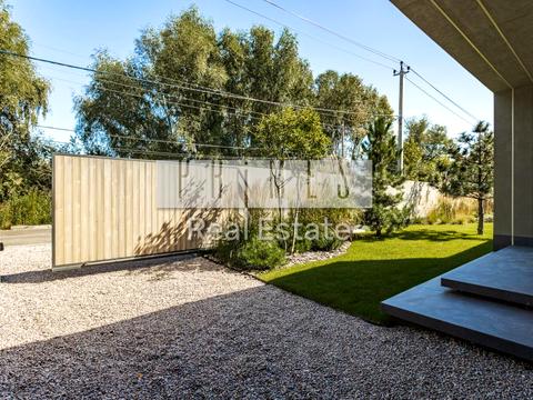 дом по адресу Садовая ул.