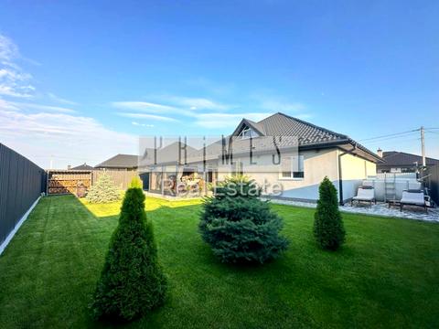 дом по адресу космонавтів