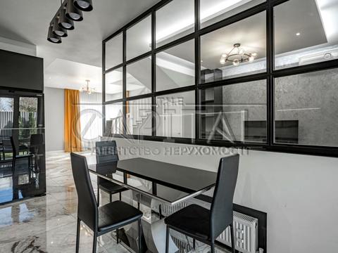 будинок за адресою Святищенська вул.