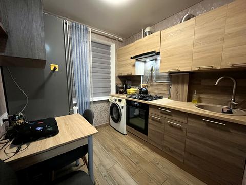 квартира за адресою Рятувальників вул., 25