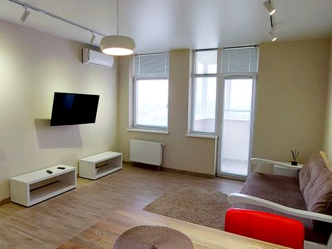 квартира за адресою Сім'ї Кульженків вул. (Петра Дегтяренка), 31-А