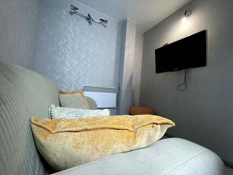 квартира за адресою Михайла Максимовича вул. (Онуфрія Трутенка), 32