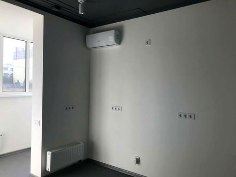 комерційна за адресою Василя Стуса вул., 7-Б