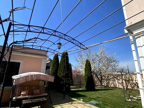 дом по адресу 28-ма Лінія ул.