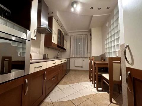 квартира за адресою Молодіжна вул., 17/1