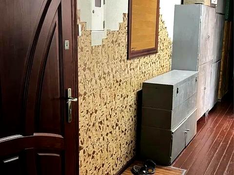 квартира по адресу максимовича, 5