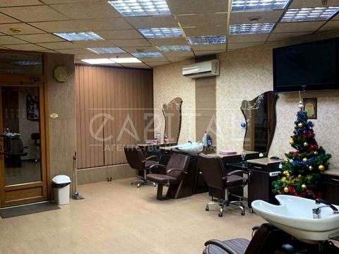 комерційна за адресою Празька вул., 31