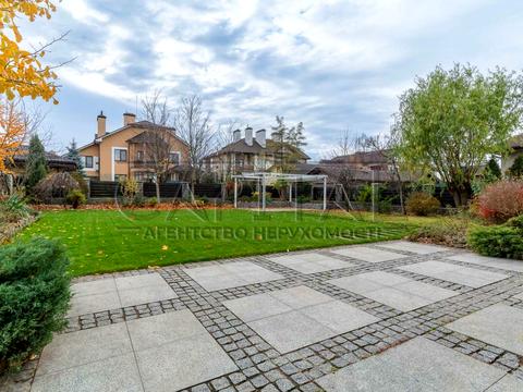 будинок за адресою Академіка Заболотного вул.