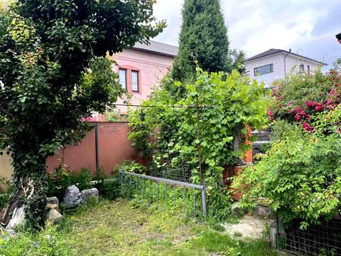 будинок за адресою Богатирська вул., 30а