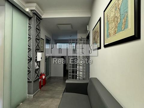 комерційна за адресою Миколи Бажана просп., 10А