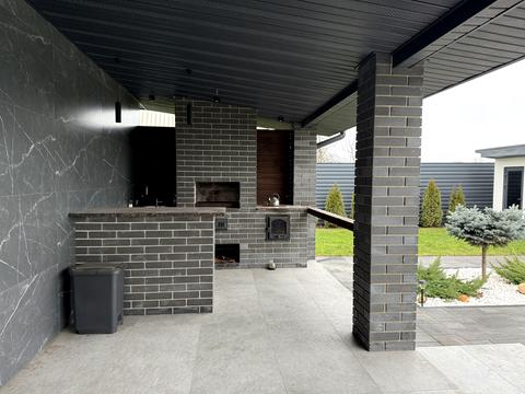 будинок за адресою Миру