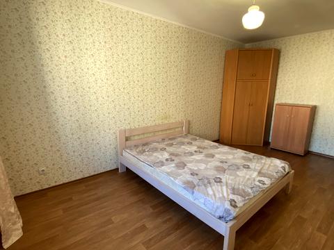 квартира за адресою Софії Русової вул., 1