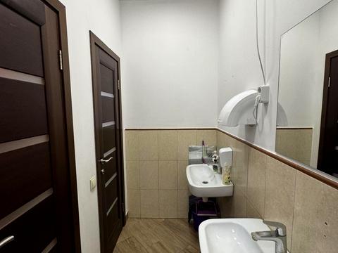 коммерческая по адресу Валерия Лобановского просп. (Краснозвездный), 6-А