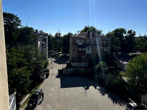 комерційна за адресою Січових Стрільців вул. (Артема), 8д