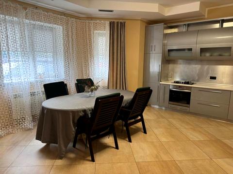 дом по адресу Григорія Чубинського