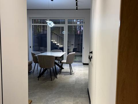 дом по адресу Сімʼї Шкарівських ул.