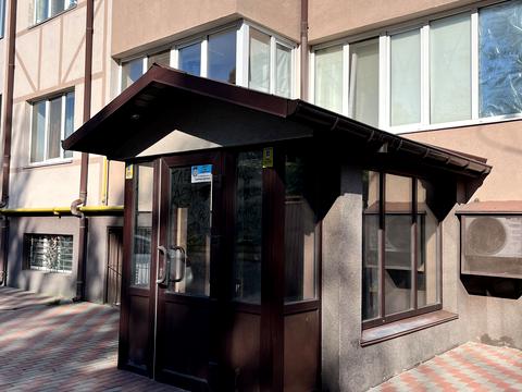комерційна за адресою Вишнева, 1