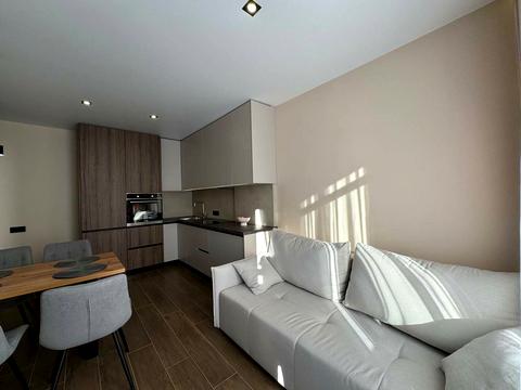 квартира за адресою Незалежності України вул., 19