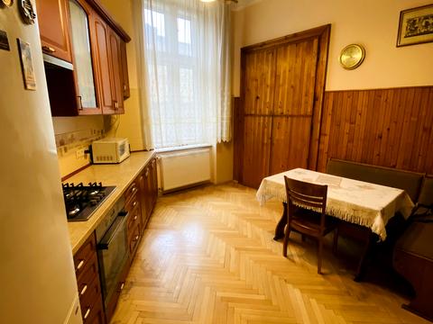 квартира по адресу Поповича ул., 7