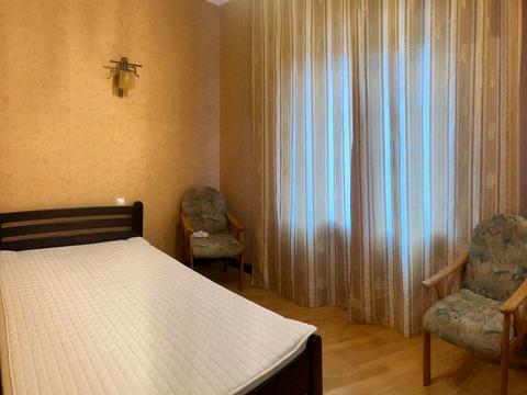 будинок за адресою Академічна вул., 10