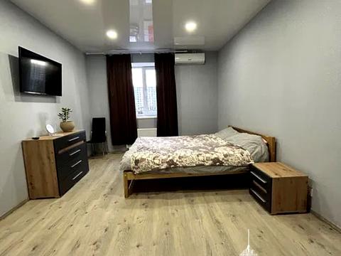 квартира за адресою Героїв Небесної Сотні, 26/8