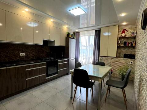 квартира за адресою Михайла Лушпи просп., 5 к30
