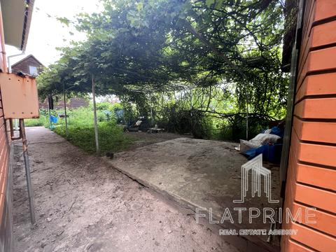 дом по адресу с. Гатное, Яблоневая ул., 1