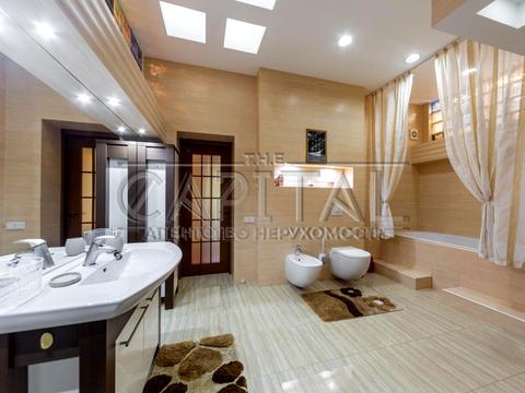 будинок за адресою Курортна вул., 9