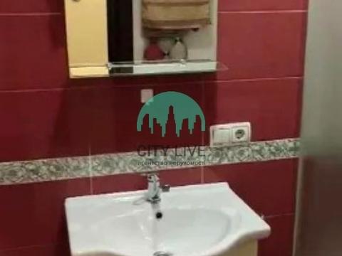 квартира за адресою Хотинська вул., 12