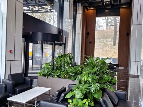 комерційна за адресою Василя Стуса вул., 35-Б