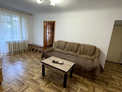 квартира за адресою Тролейбусна вул., 21