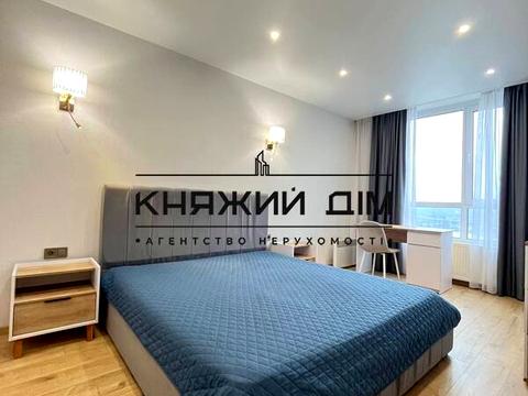 квартира за адресою Дніпровська набережна вул., 17-К