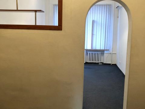 комерційна за адресою Євгена Чикаленка вул. (Пушкінська), 10в