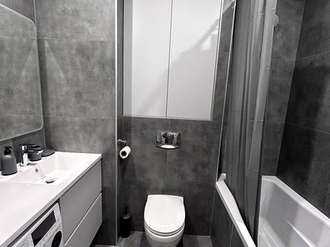 квартира за адресою Машинобудівників вул., 27