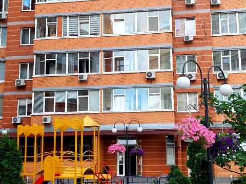 квартира за адресою Ревуцького вул., 9