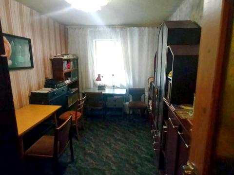 квартира за адресою Автозаводська вул., 93