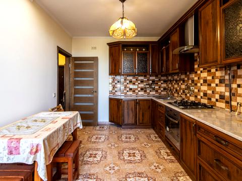 квартира за адресою Олександра Довженка вул., 23а