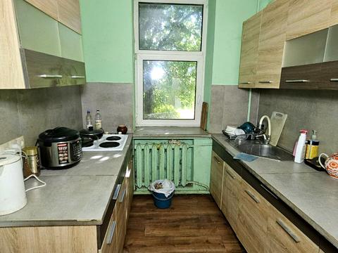 будинок за адресою Євгена Коновальця вул. (Ворошилова)